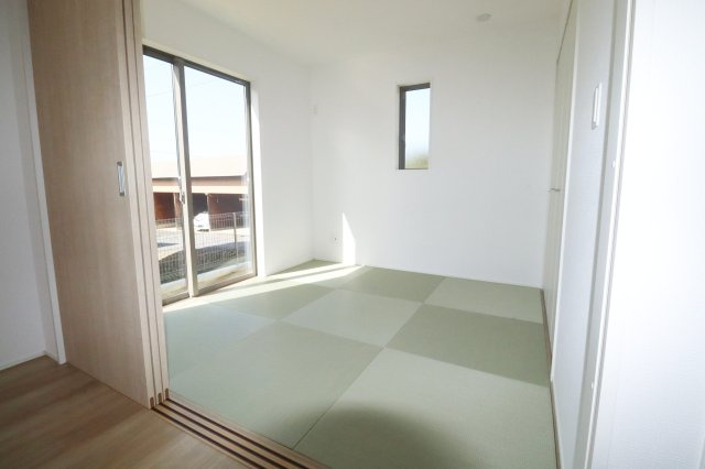 郡山市安積町長久保3丁目　　　３号棟　　　安積第3小学校、安積第2中学区の和室|※同社施工例