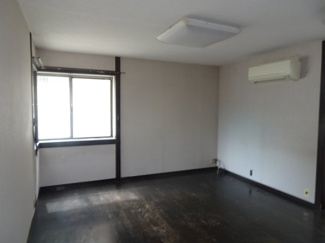 【居間・リビング】 | 川西市萩原台西3丁目231の1　中古一戸建