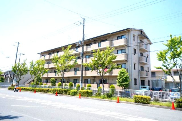 ハイツシャルマン