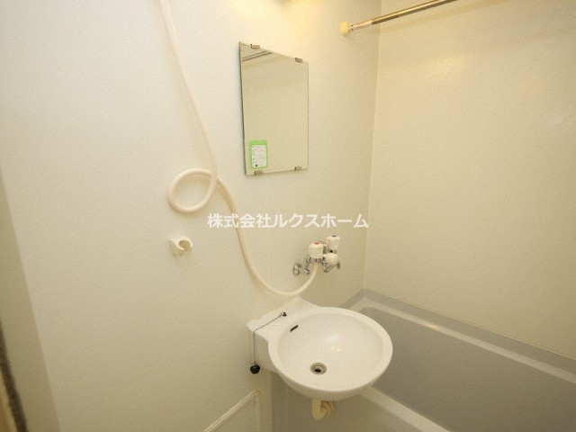 メゾン丸美の浴室|ゆったり過ごせるお風呂です