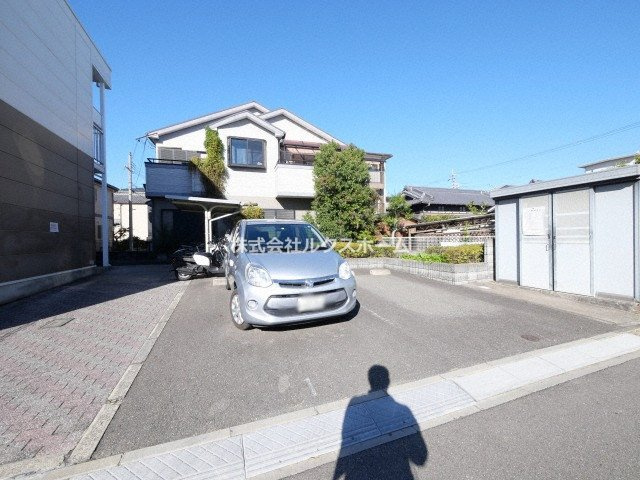メゾン丸美の駐車場|駐車場です