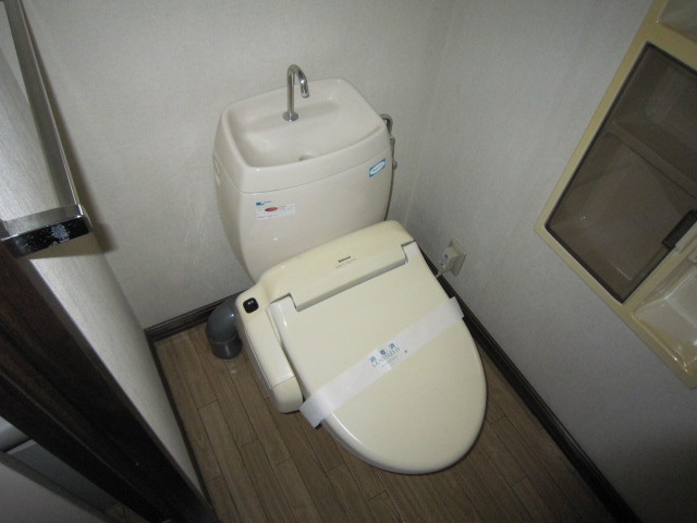 メゾンシェーヌのトイレ