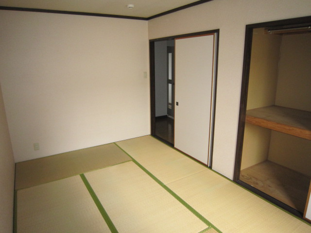 メゾンシェーヌの和室