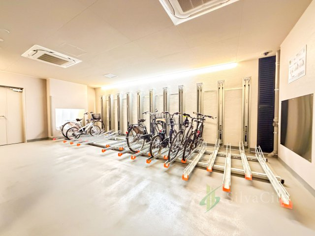 アトラス麻布台の駐輪場