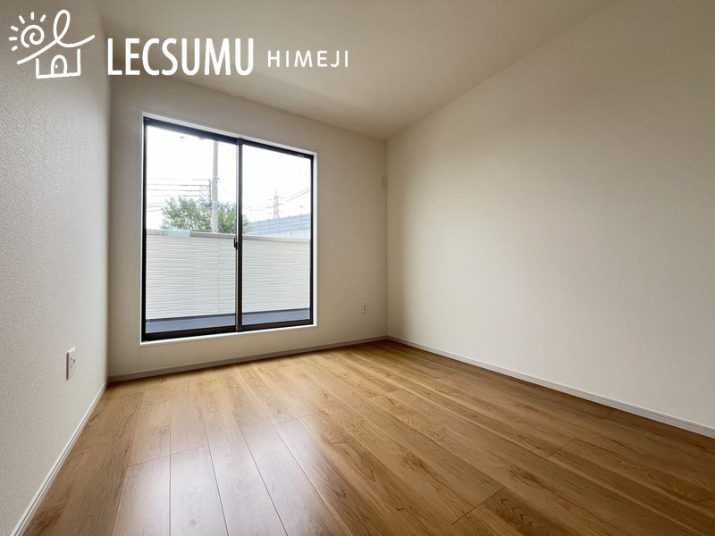 姫路市玉手1期/新築戸建の洋室