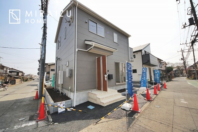 【前面道路含む現地写真】 | 日当たりの良いお家は嬉しいですよね。それぞれ価値観が分かれる箇所です、実際に内覧して日当たりの心地よさをご体感下さいね♪