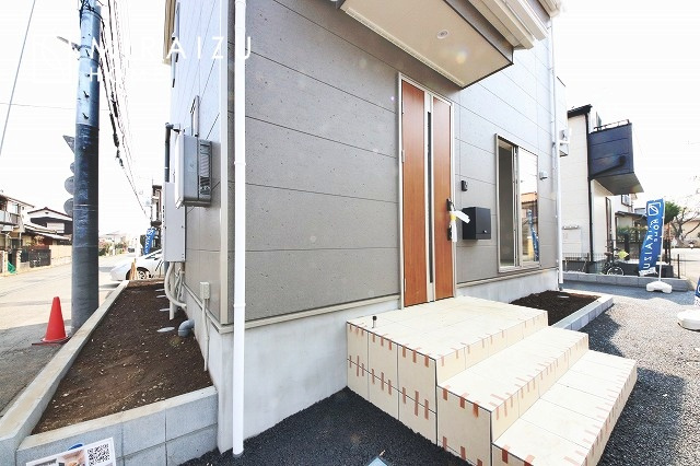 【玄関】 | 平日・休日問わず、いつでもご見学が出来ます♪☆実際に見て、触れて感じる安心のお住まい探しを体験して下さい♪☆物件情報だけでなく、地域の特色などなどエリア情報もお伝え出来たら嬉しいです♪