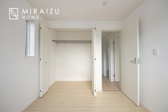 【洋室】 | 建物完成につき、実際のお部屋をごゆっくりご見学いただけます。お休みの日にご家族で見学はいかがでしょう。