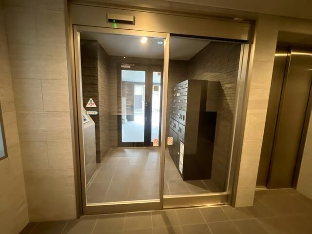 マイナビＳＴＡＹエナジャイズ駒込（エナジャイズ駒込）のエントランス