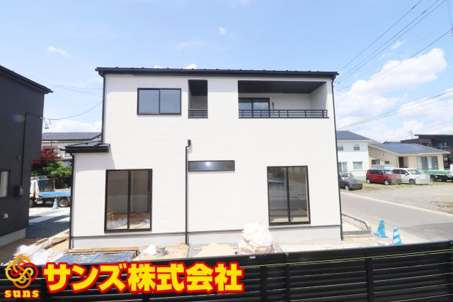 郡山市安積町長久保3丁目　　　４号棟　　　安積第3小学校、安積第2中学区の外観|東側前面道路