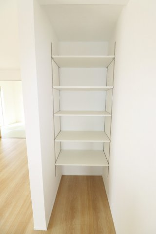 郡山市安積町長久保3丁目　　　４号棟　　　安積第3小学校、安積第2中学区の収納|※同社施工例