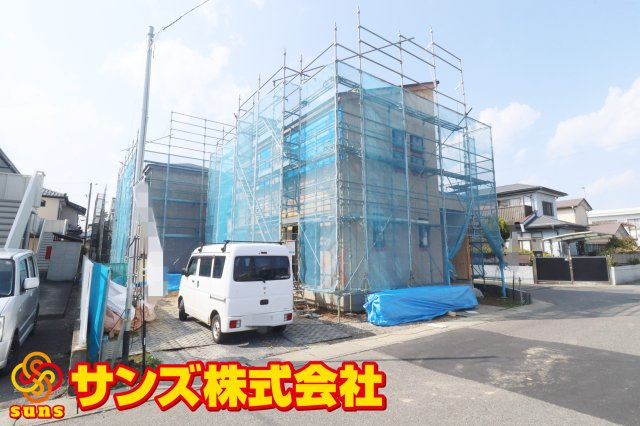 郡山市安積町長久保3丁目　　　４号棟　　　安積第3小学校、安積第2中学区の外観|南西側から見た駐車場を含む外観