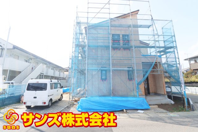 郡山市安積町長久保3丁目　　　４号棟　　　安積第3小学校、安積第2中学区の外観|東側から見た駐車場を含む外観♪