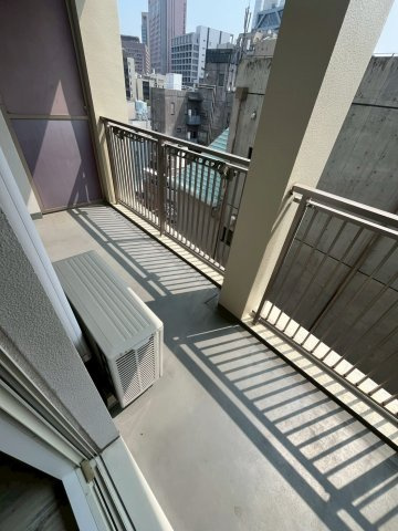 【バルコニー】