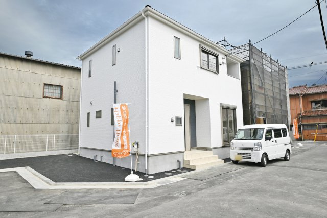クレイドルガーデン摂津市鳥飼和道新築一戸建て｜全12区画＋駐車1台可の外観|いつでも室内を見学して頂けます。