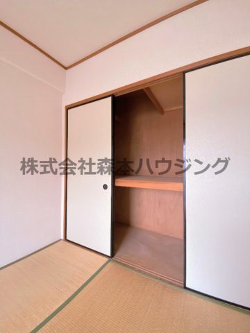 【収納】 | 　グランドヴィラ香里 | 大きなスペースがあり、収納には困りません