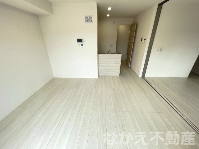 【居間・リビング】 | こちらの居間で趣味の時間をお楽しみください