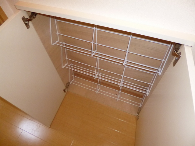 グレースステージの玄関|下駄箱付いてます。