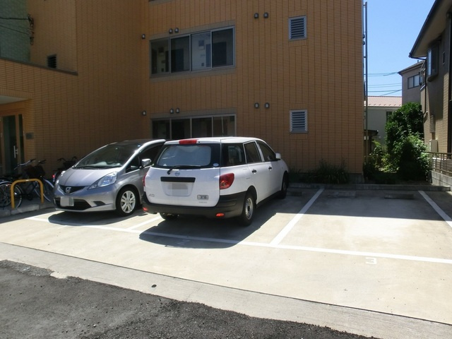 グレースステージの駐車場|敷地内駐車場有り（要確認）