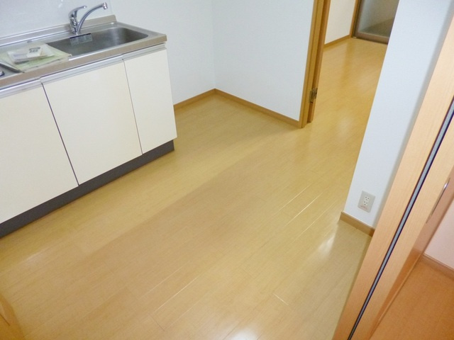 グレースステージのキッチン|ゆとりのキッチンスペースです。