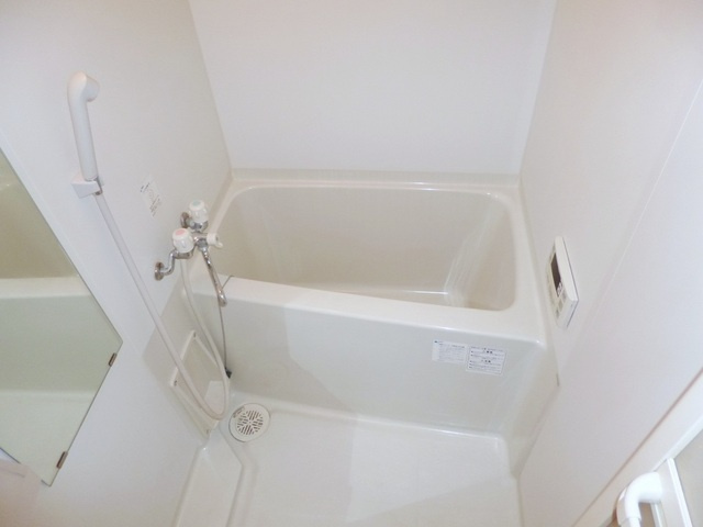 グレースステージの浴室|追い焚き機能付きの浴室です♪