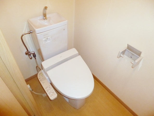 グレースステージのトイレ|ウォシュレット付いてます。