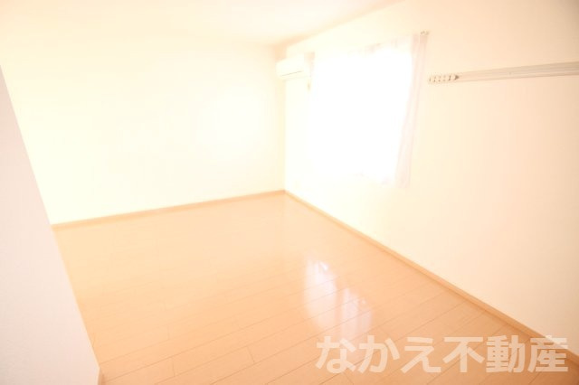 【寝室】 | 落ち着いて過ごせるお部屋なので、寝室にいかがでしょうか