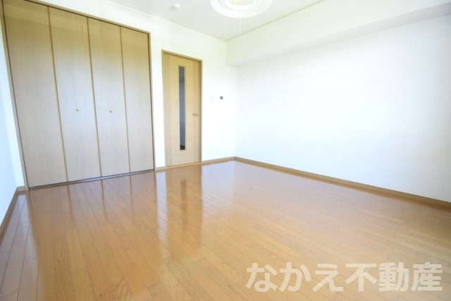 【寝室】 | 落ち着いて過ごせるお部屋なので、寝室にいかがでしょうか