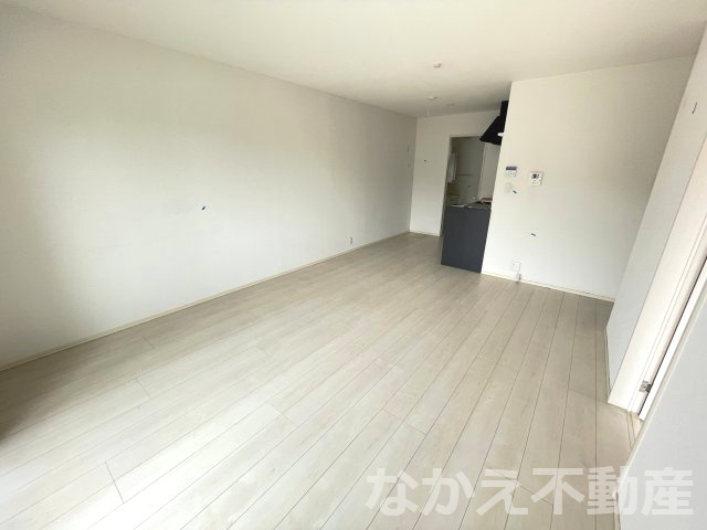 【居間・リビング】 | こちらの居間で趣味の時間をお楽しみください