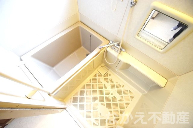【浴室】 | お風呂で日々の疲れを落としましょう