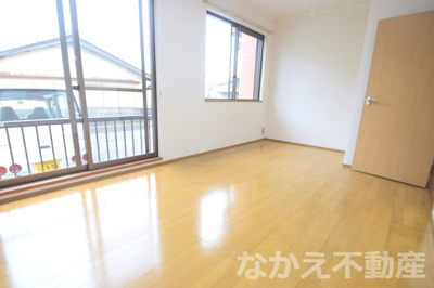 【寝室】 | ＳＡＫＵＲＡ | 落ち着いて過ごせるお部屋なので、寝室にいかがでしょうか