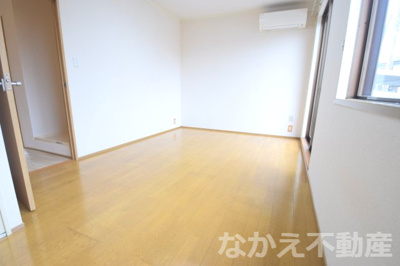 【洋室】 | ＳＡＫＵＲＡ | 落ち着いた色調の洋室です