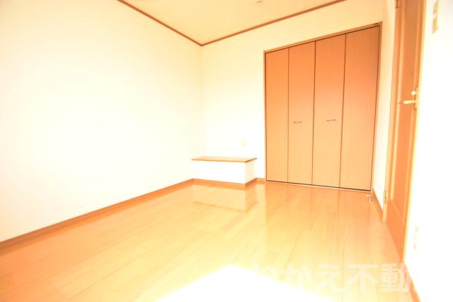 【寝室】 | 落ち着いて過ごせるお部屋なので、寝室にいかがでしょうか