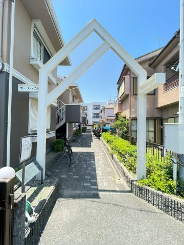 グレースハイムA棟のエントランス