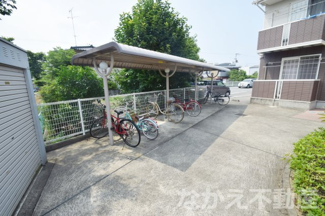 【駐車場】 | 駐車場に車を止められます