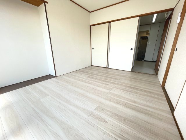 【寝室】 | 使い勝手のいい寝室です