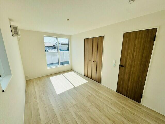 リナージュ宇都宮市富士見が丘２丁目　新築一戸建ての洋室|【1号棟】7.5帖