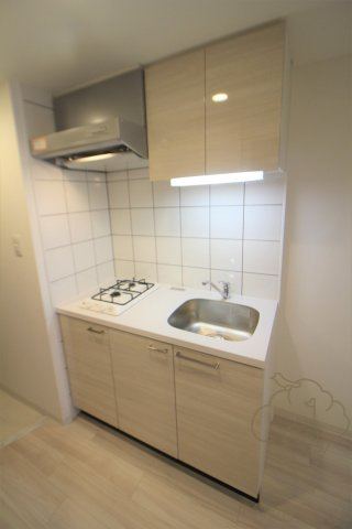 エスリード南森町ラグシスのキッチン