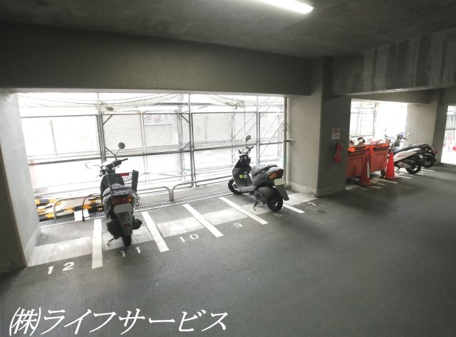 【その他共用部分】 | サニーコーポ東三国 | バイク置場