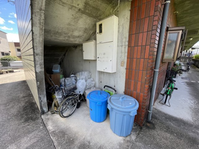 【その他共用部分】 | エレガンス酒谷 | 敷地内ごみ置き場