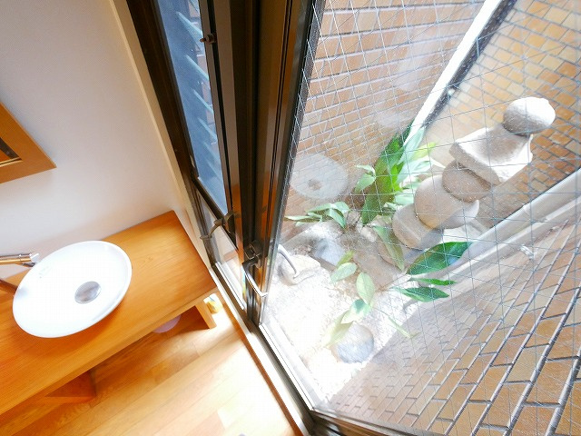 北市町店舗の内装