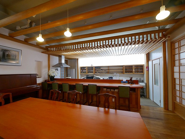 北市町店舗の内装