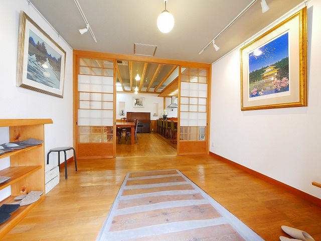 北市町店舗の内装