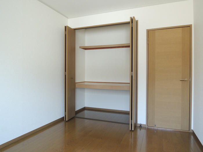 ハイツ ユーセブンの洋室