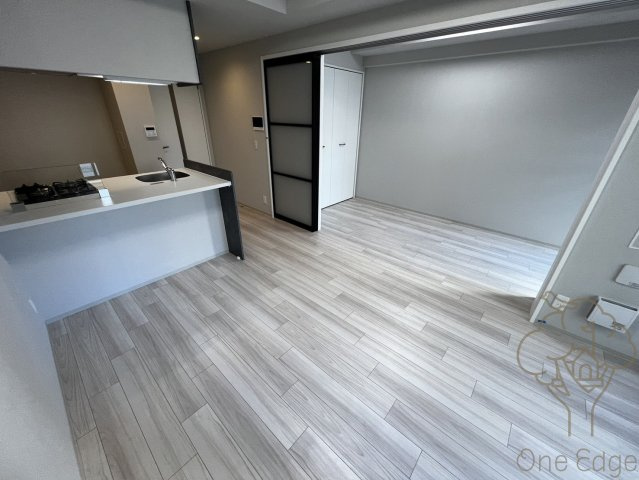 ソルテラスOSAKA塚本の居間・リビング