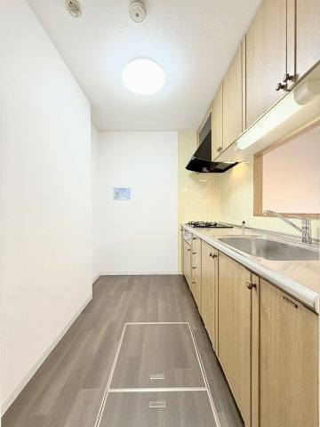 グランコート三島のキッチン|マンションには珍しい床下収納付き。