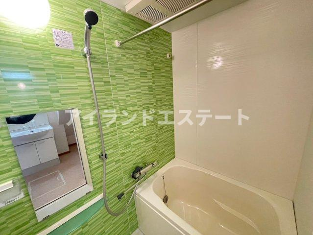 エピ駒沢　メゾネット　駅近　オートロックの浴室