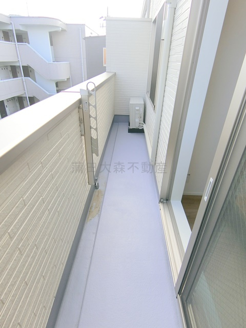 グランステージ西蒲田のバルコニー|物干し金具付きバルコニー