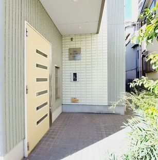 カシュカシュのエントランス