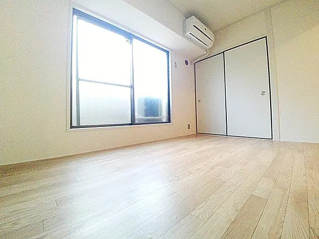 ハイム灘北の居間・リビング